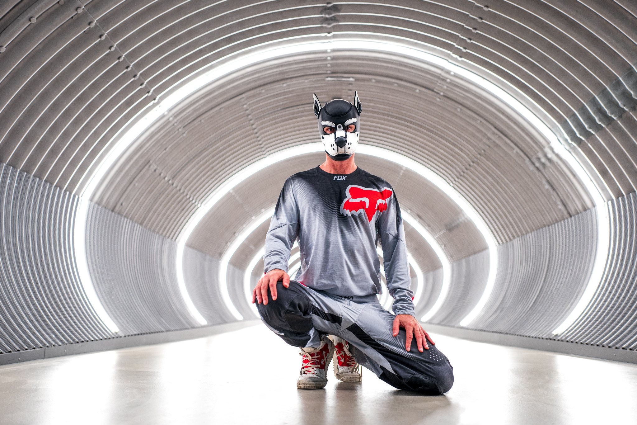 Aton in a futuristic tunnel