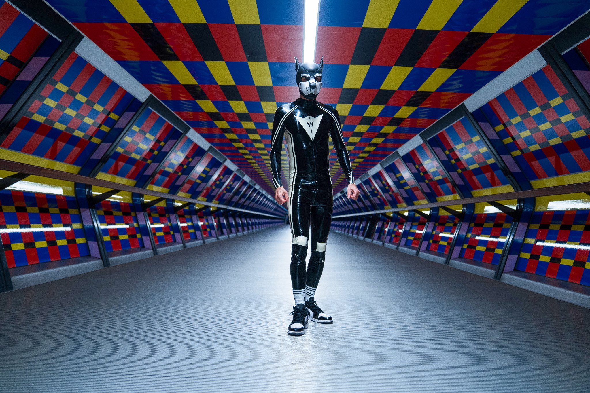Aton in a colorful passage