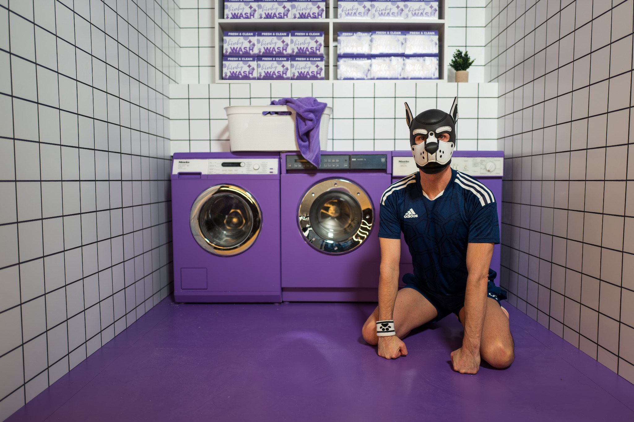 Aton in a laundromat